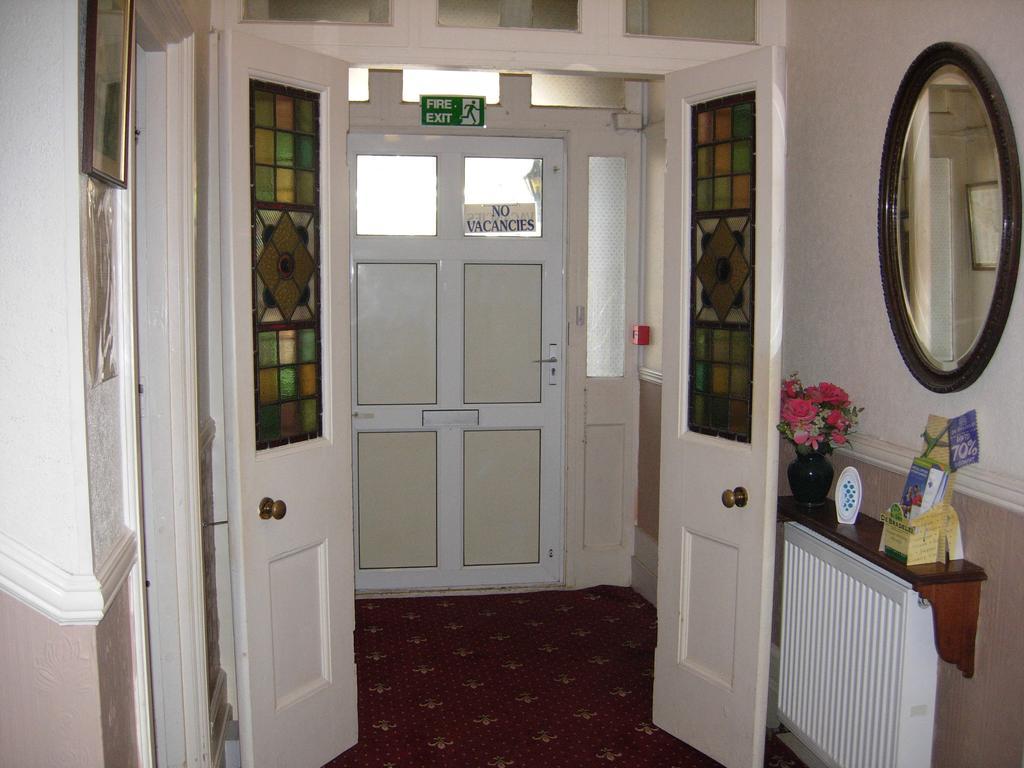 Longfield Guest House Dover Kültér fotó
