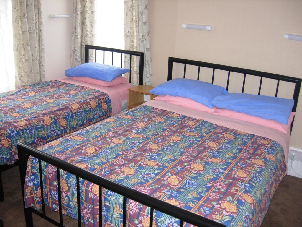Longfield Guest House Dover Szoba fotó